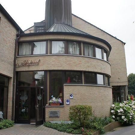 Alsput Hotel Halle  Buitenkant foto